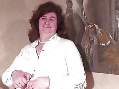 Gamla amma með loðin leggöng