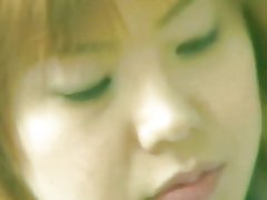 Japönsk stelpa í skólanum kemst hana safaríkt bleika skræfa unnið síðan ríður